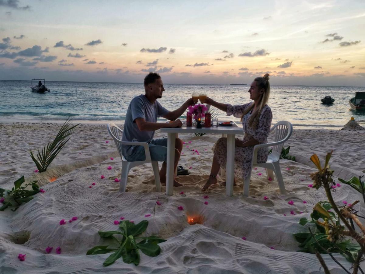 Ukulhas Villa Beach Hotel المظهر الخارجي الصورة