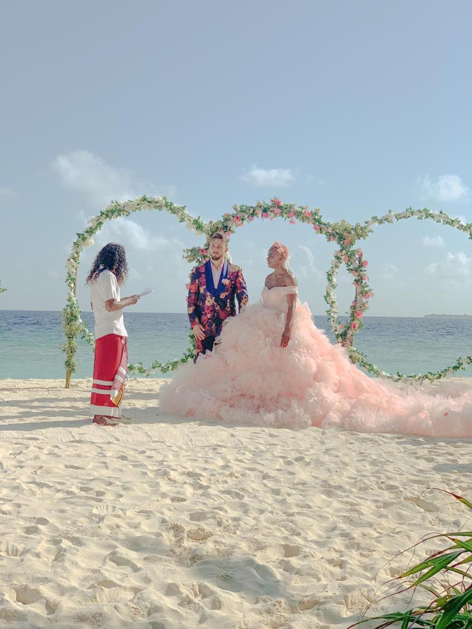 Ukulhas Villa Beach Hotel المظهر الخارجي الصورة